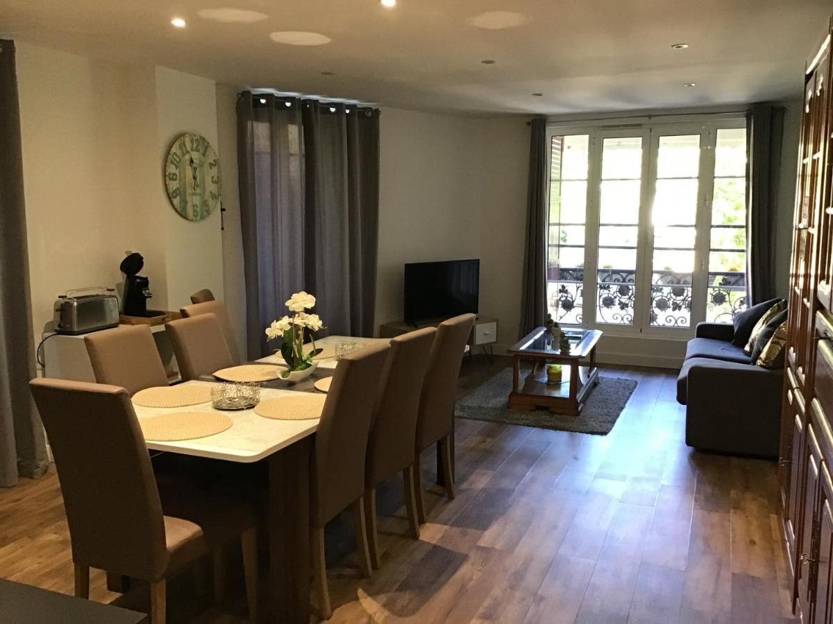Magnifique T4 Avec Terrasse A Saint-Nectaire - 8 Pers Apartment Ngoại thất bức ảnh